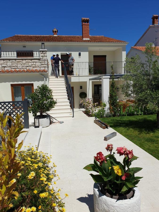 Haus Silvia Apartament *
